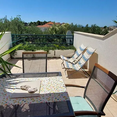 Jarak Center Apartment