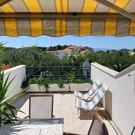 Jarak Center Apartment Makarska