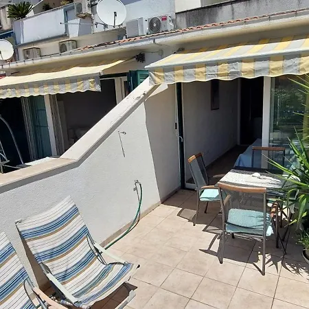 Apartment Jarak Center