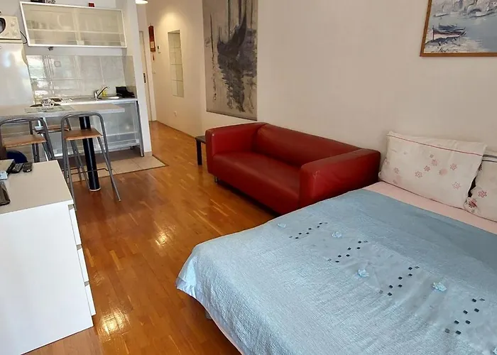 Apartment Jarak Center