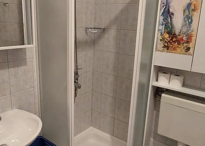 Jarak Center Makarska